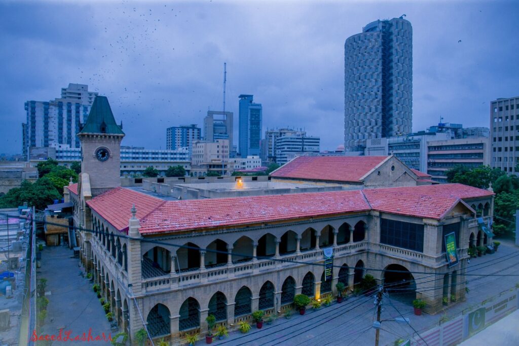 سعید لاشاری کون؟