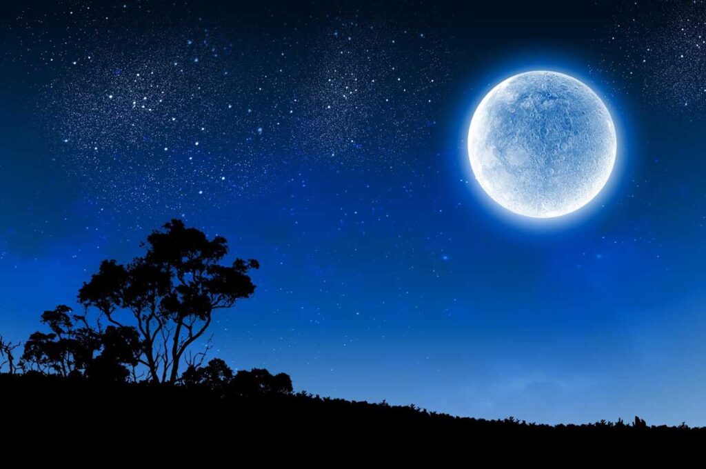 when will the blue moon be visible