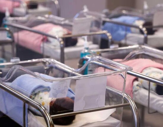 Woman gives birth to four babies within five days, leaving the medical world stunned