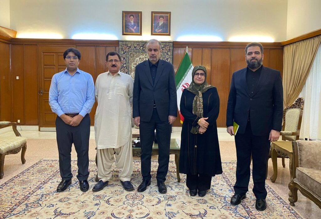 Persian Language: Emphasis on Strengthening Academic Cooperation Between University of Karachi and Iranian Consulate