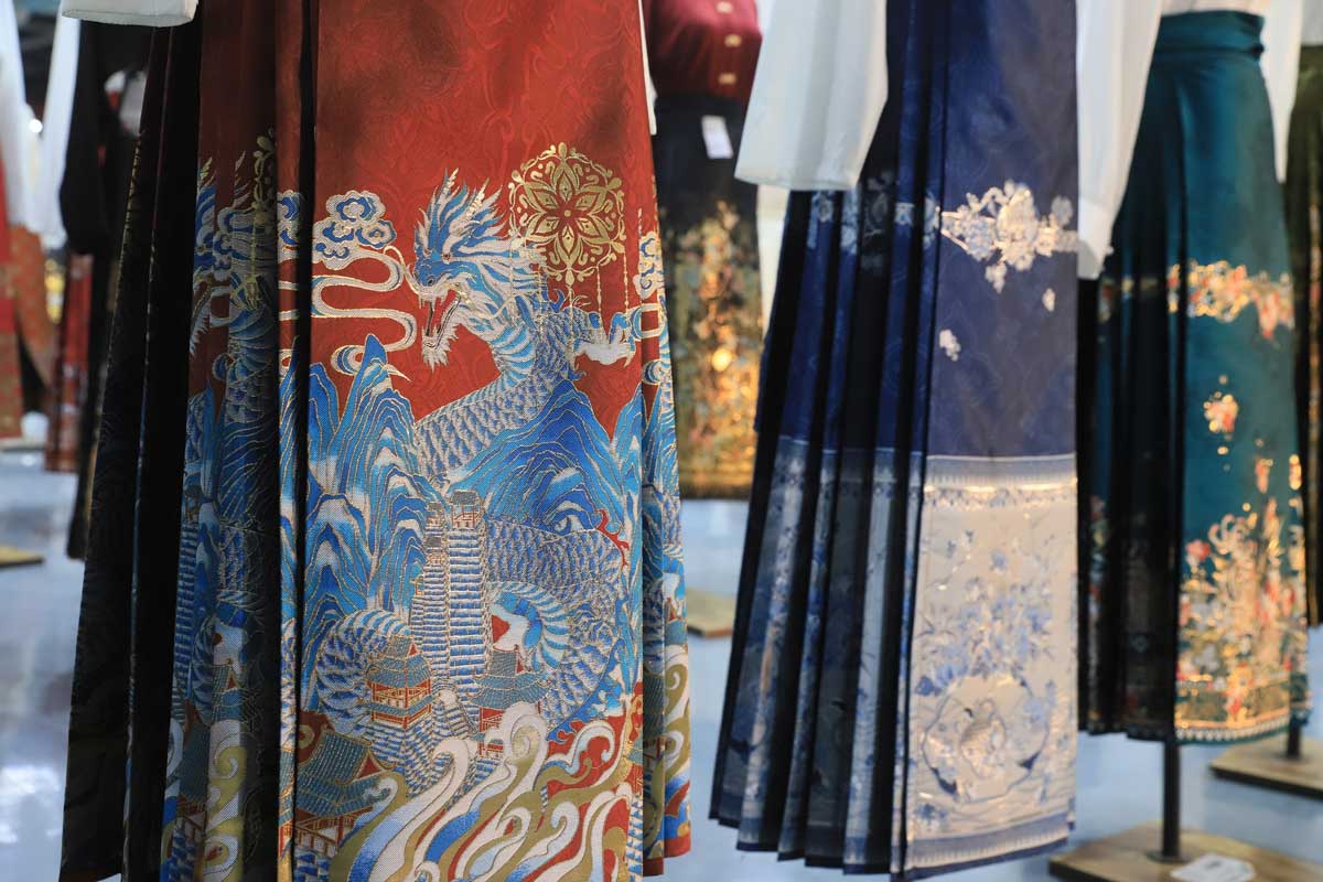 Pakistan-China Cooperation: Foundation of a New Silk Road in Textile Industry