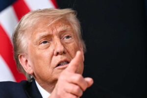 ایران کو گھٹنوں پر لا کھڑا کیا: ٹرمپ