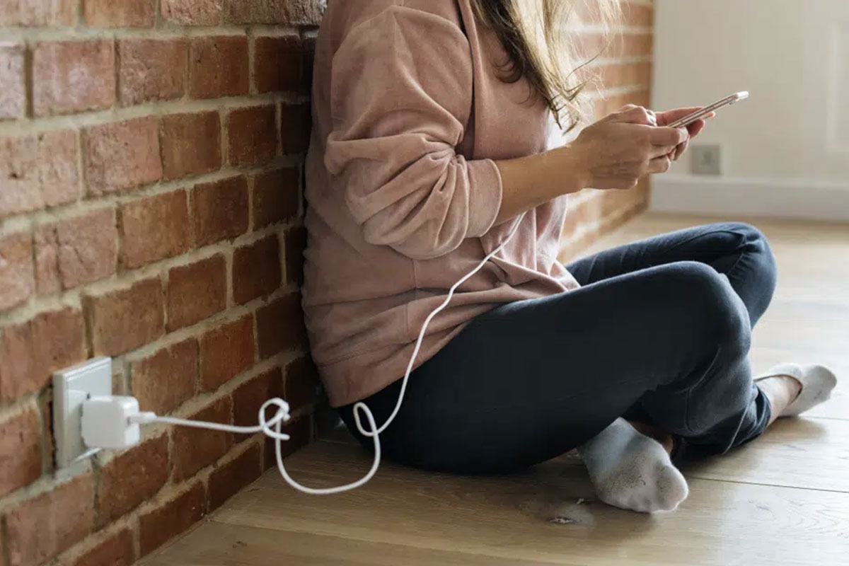 Smartphone use during charging: What is the reality?