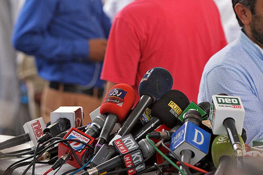 New Media Restrictions for Sindh Police Officers